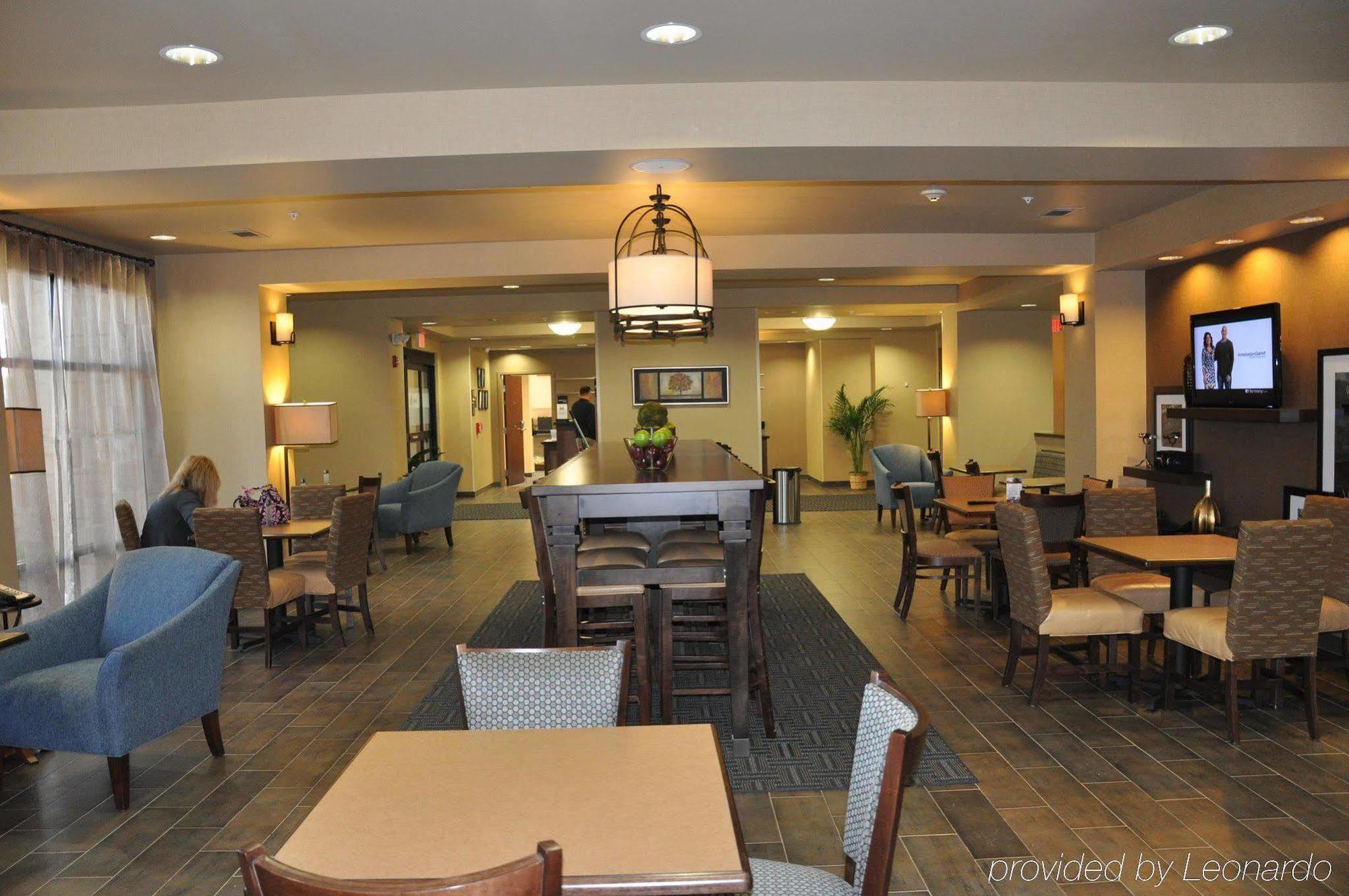 แฮมป์ตัน อินน์ วินฟิลด์ Tucker ร้านอาหาร รูปภาพ